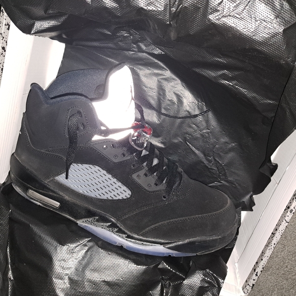 Jordan 5 Black Metallic Sneakers Men's Size 13 - Picture 9 of 12